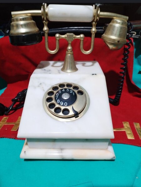 Telefon vintage francez, anii 1950, din marmura, greutate 4Kg